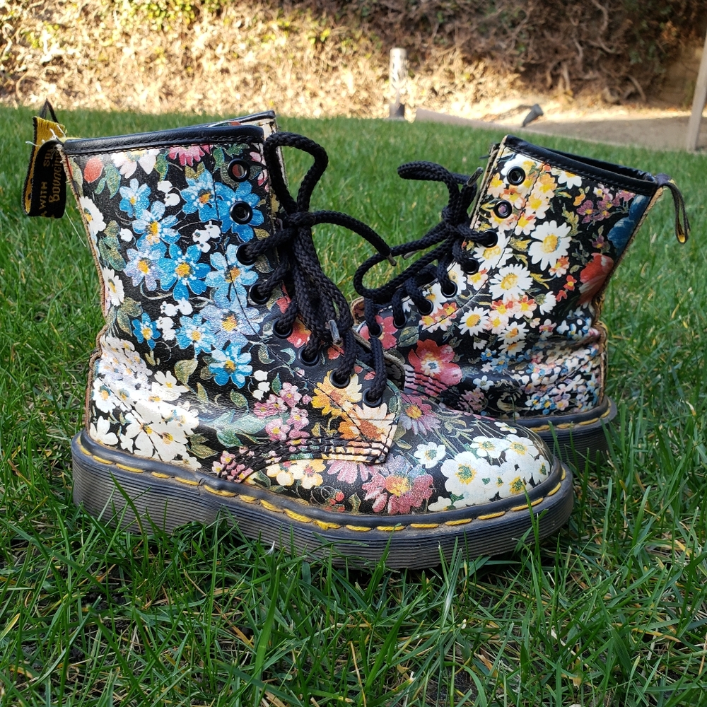 Dr. Martens VTG 90"s Floral Combat boot - Picture 2 of 13
